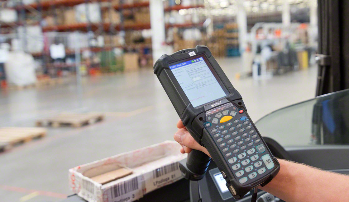 A WMS boosts flexibility in logistics processes like picking and receiving