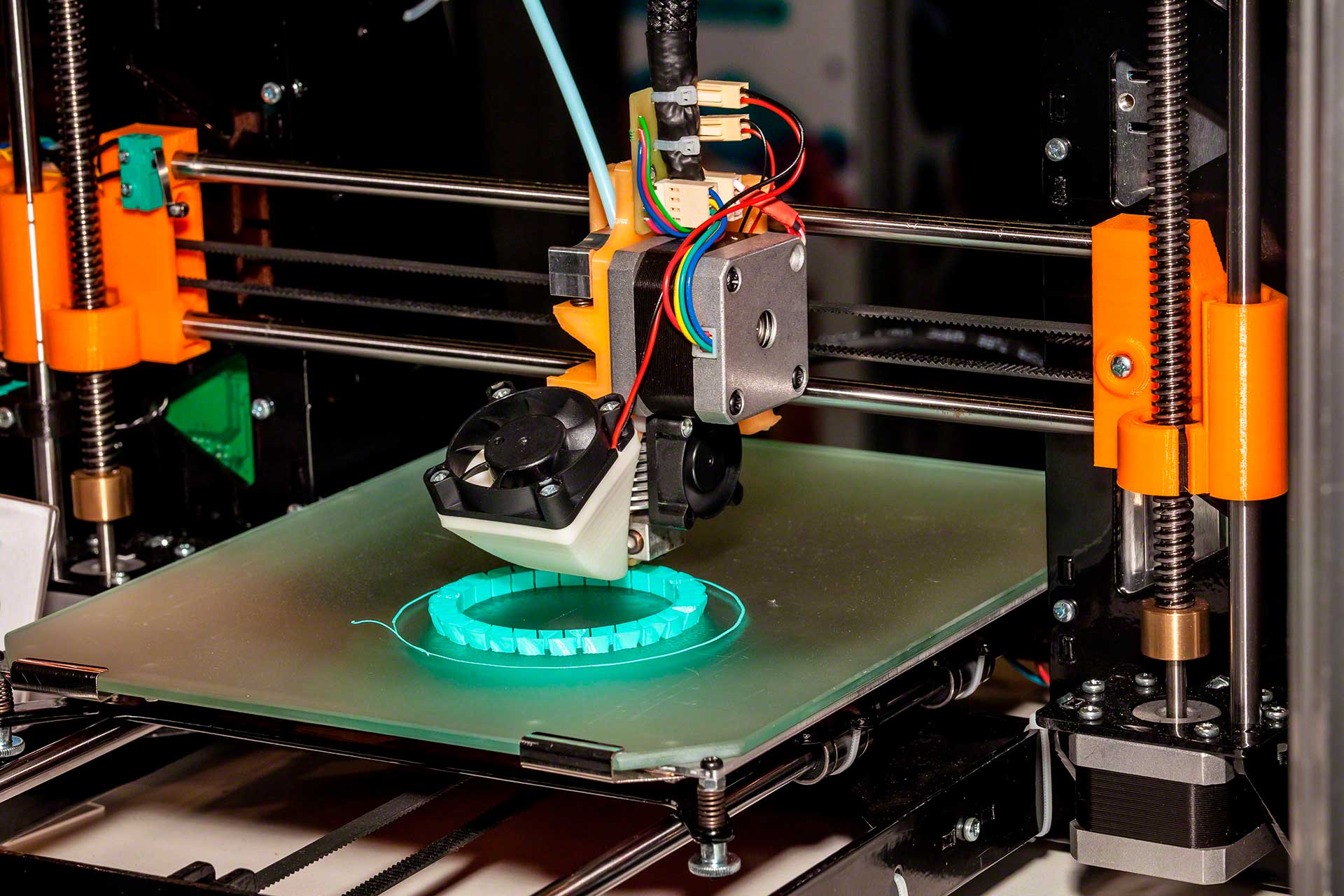 3D printing is a disruptive technology with the potential to transform the supply chain 3D printing is a disruptive technology with the potential to transform the supply chain