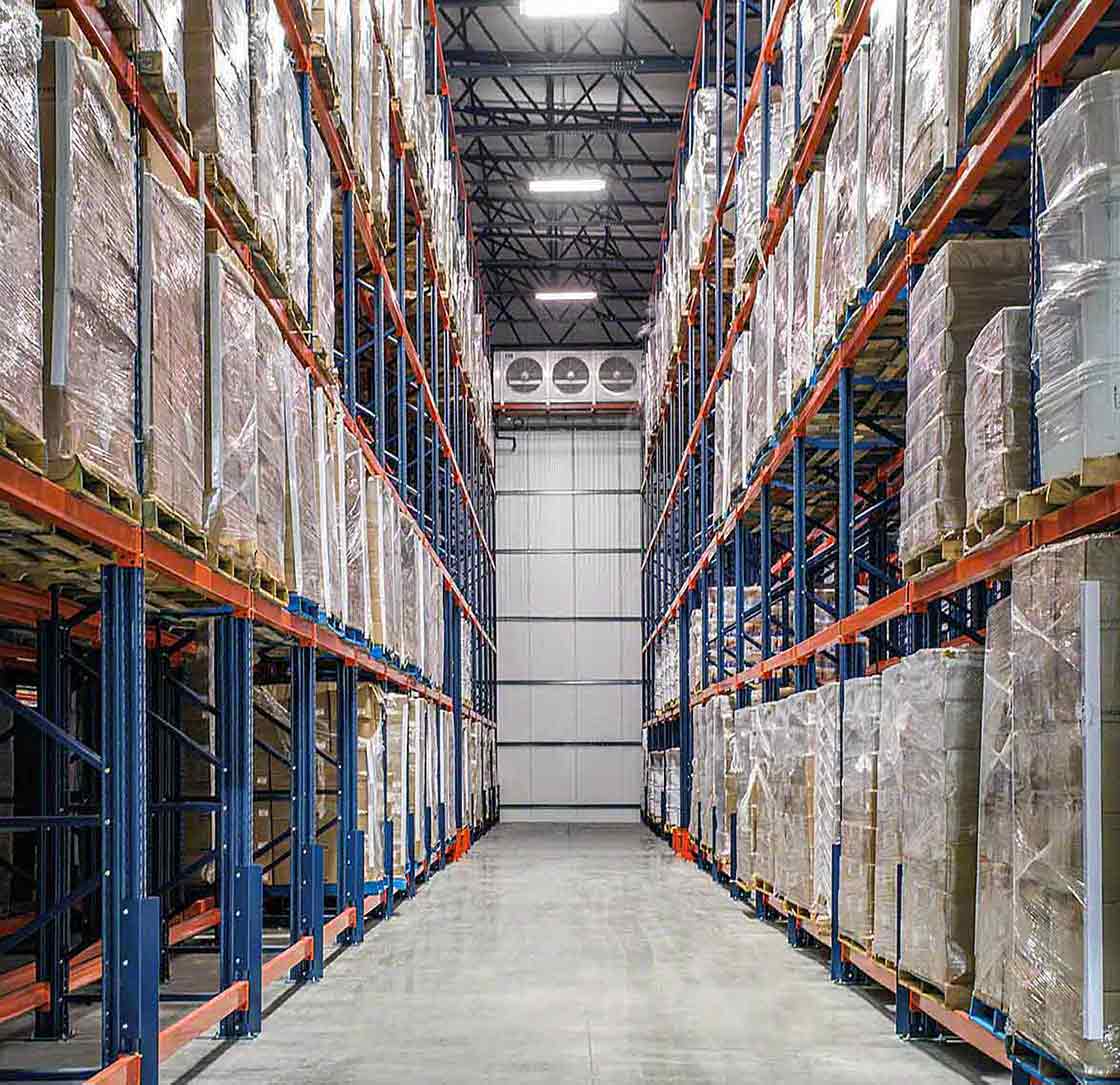 Air conditioning system to control the temperature in the warehouse and prevent cold chain breakage Air conditioning system to control the temperature in the warehouse and prevent cold chain breakage