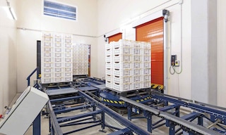 Cold storage warehousing maintains the goods at a controlled temperature to properly preserve them