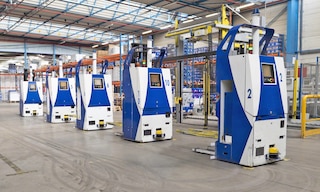 Automated guided vehicles warehouse: the need for speed