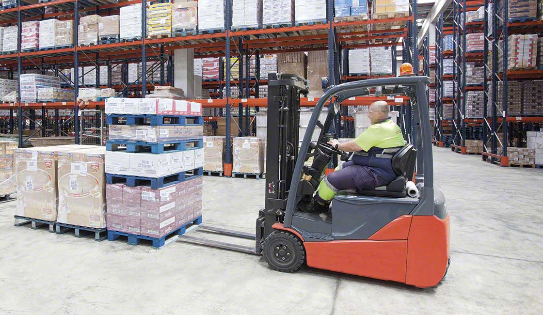 Counterbalanced forklifts normally operate with storage systems with a height of less than 24.6'
