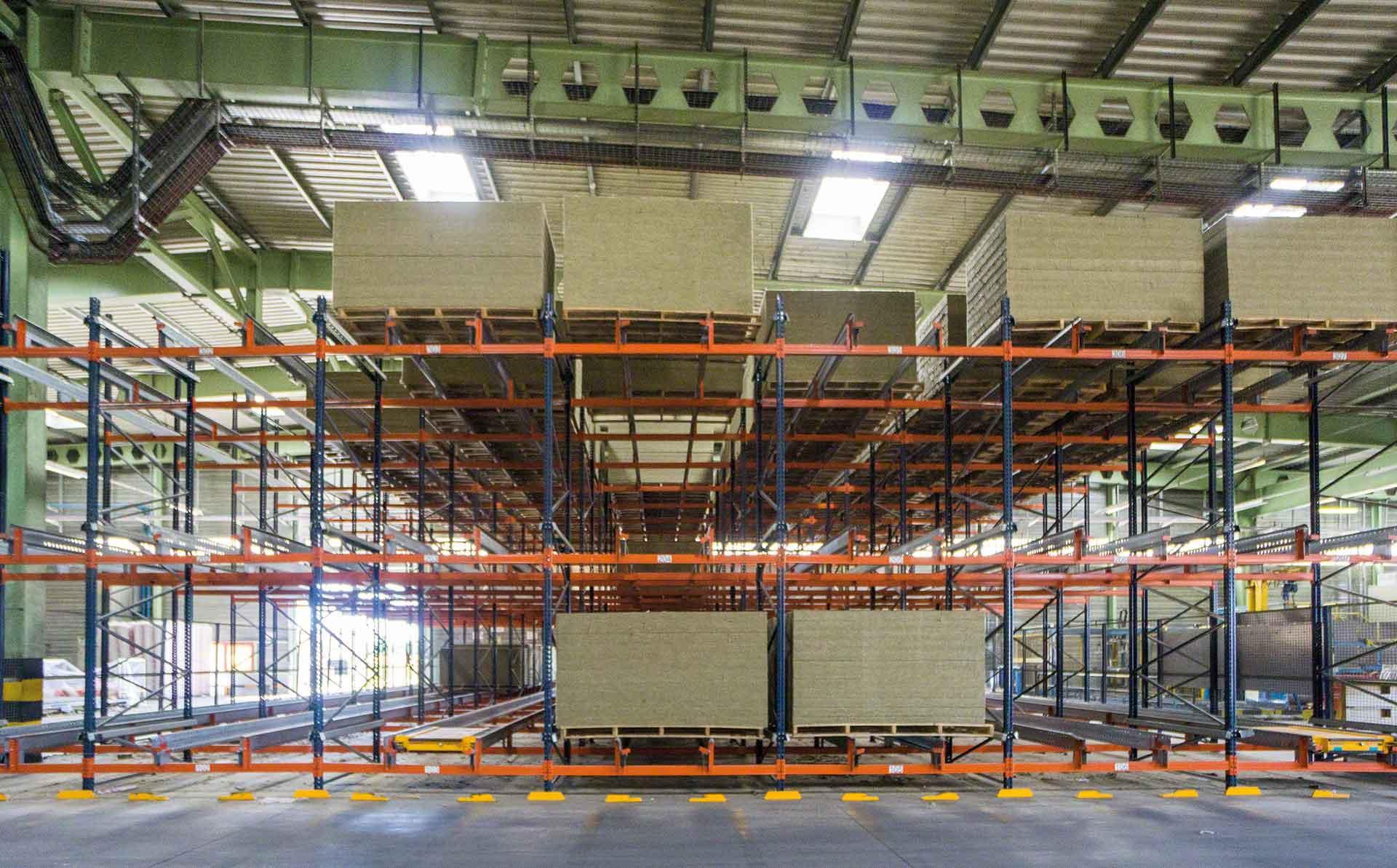 The partnership between high-density pallet rack storage and the Pallet Shuttle makes it possible to handle bulky goods