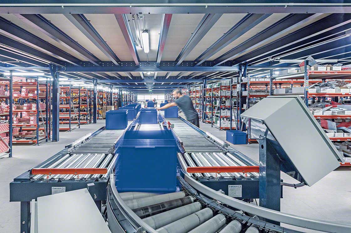 Industrial conveyor installed in a warehouse Industrial conveyor installed in a warehouse