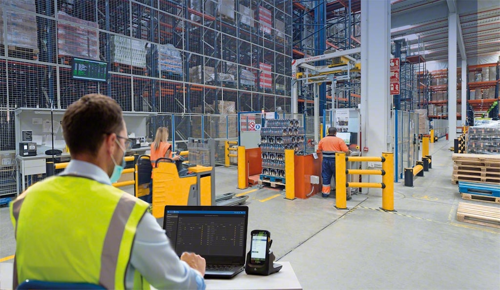 The logistics manager supervises goods storage and distribution operations