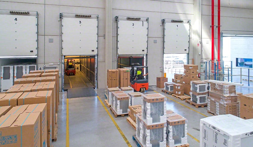 Procurement is the first logistics process in the supply chain