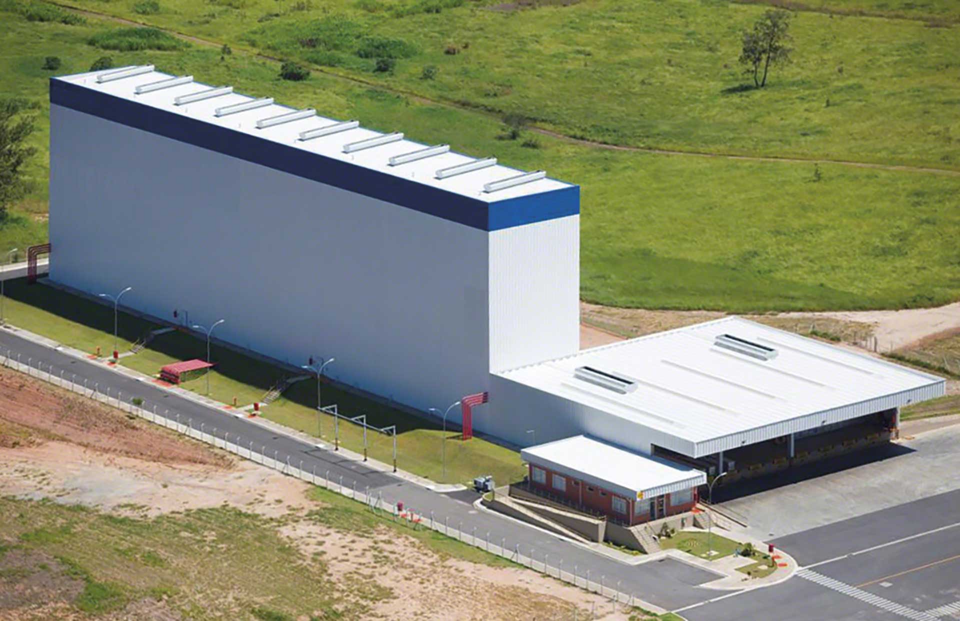 Logistics real estate is the segment of the real estate sector dedicated to the rental and sale of warehouses Logistics real estate is the segment of the real estate sector dedicated to the rental and sale of warehouses