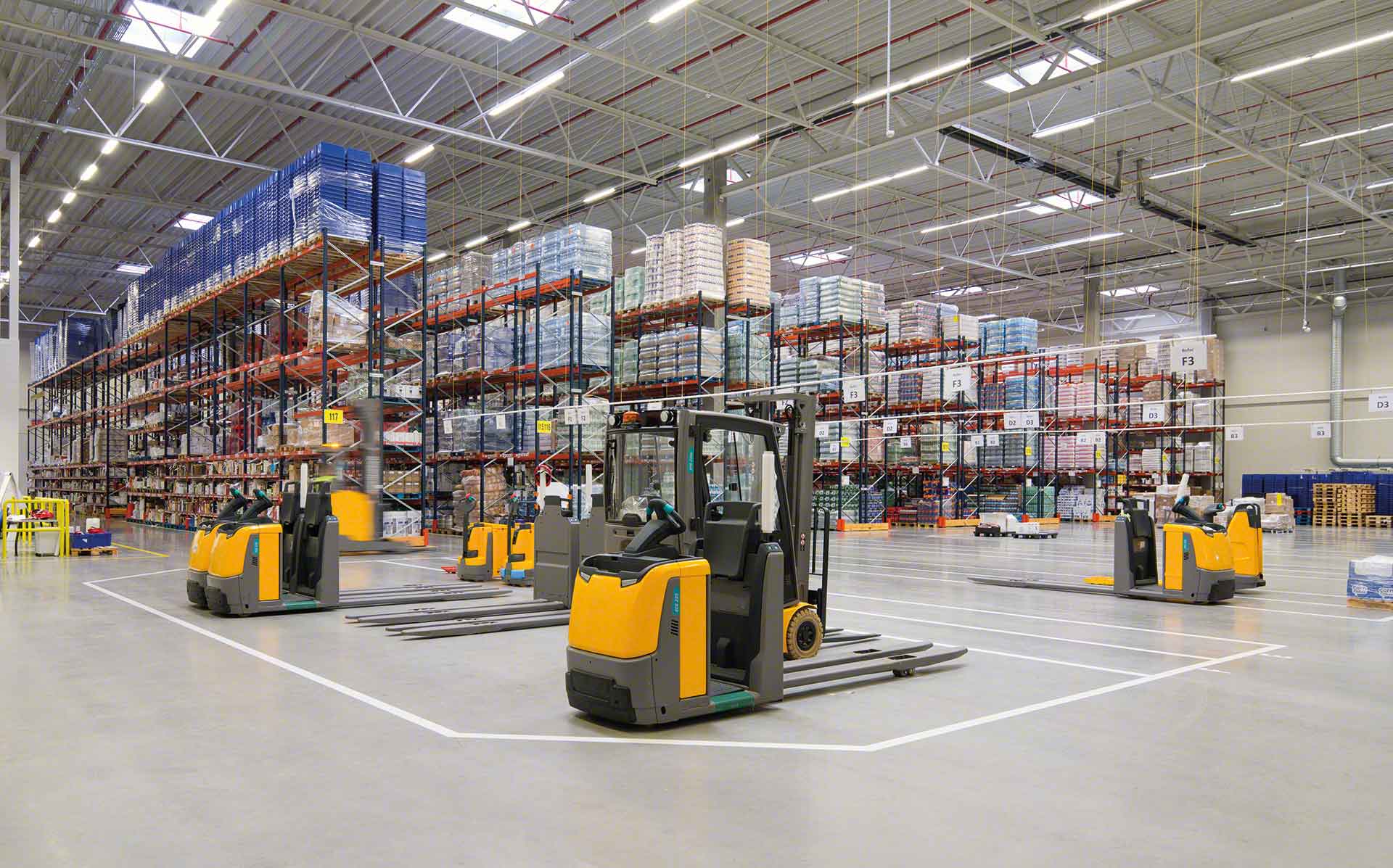 Using material handling equipment to move goods Using material handling equipment to move goods