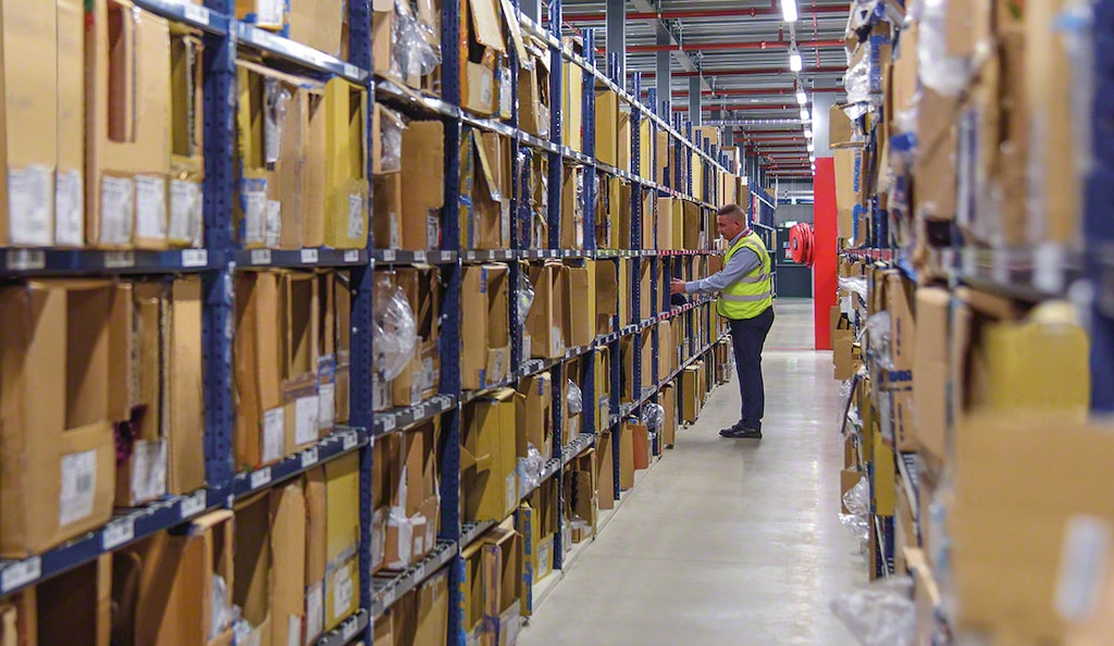 The Decathlon logistics center in Northampton processes 3,000 online orders a day