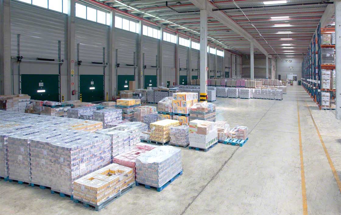 Palletizing loads allows for preloads in accumulation areas or temporary buffers