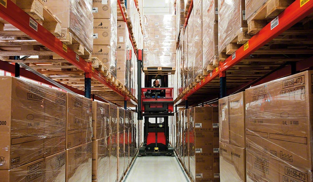 Proper palletizing of goods facilitates their storage and transportation