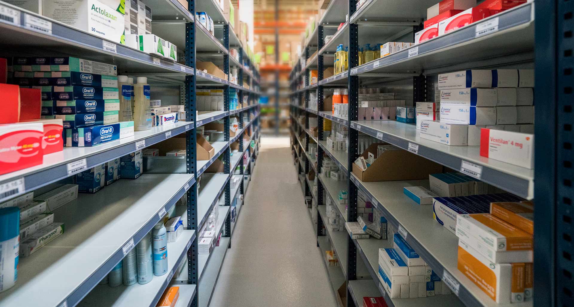 Pharmacy robots: automating small product storage