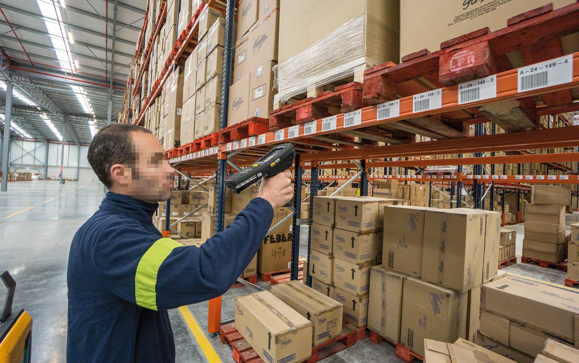 Physical inventory is an operation that makes it possible to inspect the goods and verify that their condition is optimal