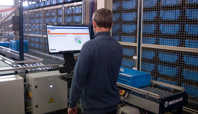 PLC automation: definition and functions - Interlake Mecalux