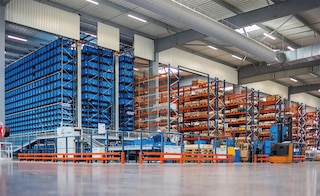 Warehouse storage systems - Interlake Mecalux