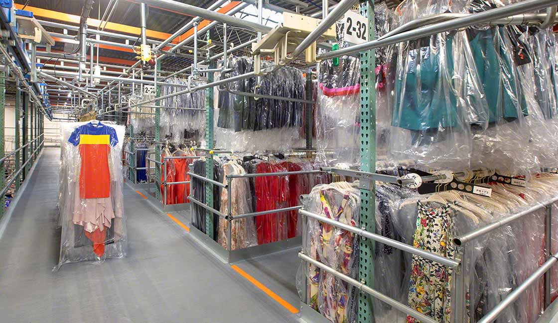 Fashion Warehouse