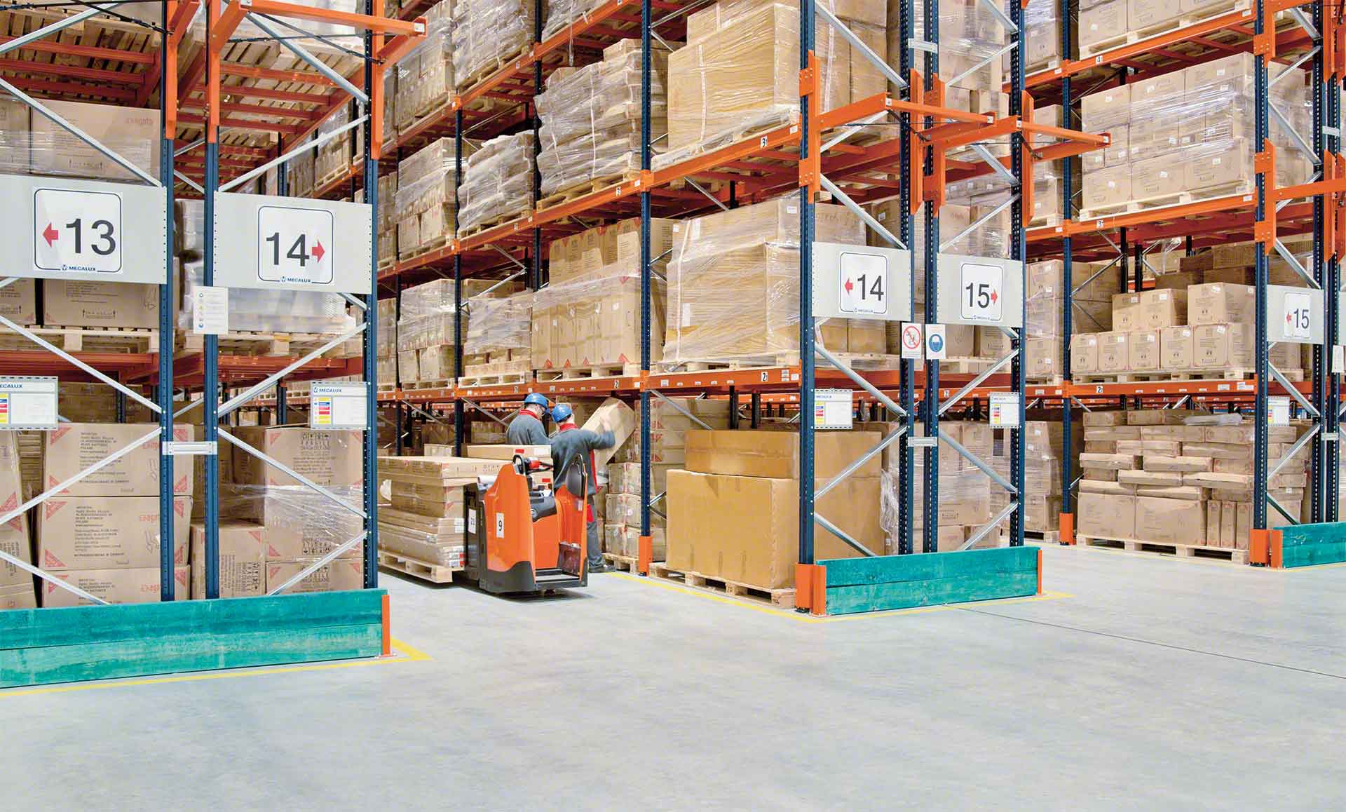 Warehouse operators checking the location of a pallet