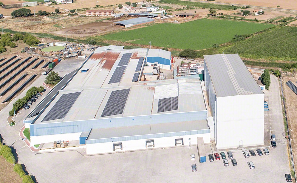 Automatic and semi-automatic systems to store frozen vegetables Automatic and semi-automatic systems to store frozen vegetables