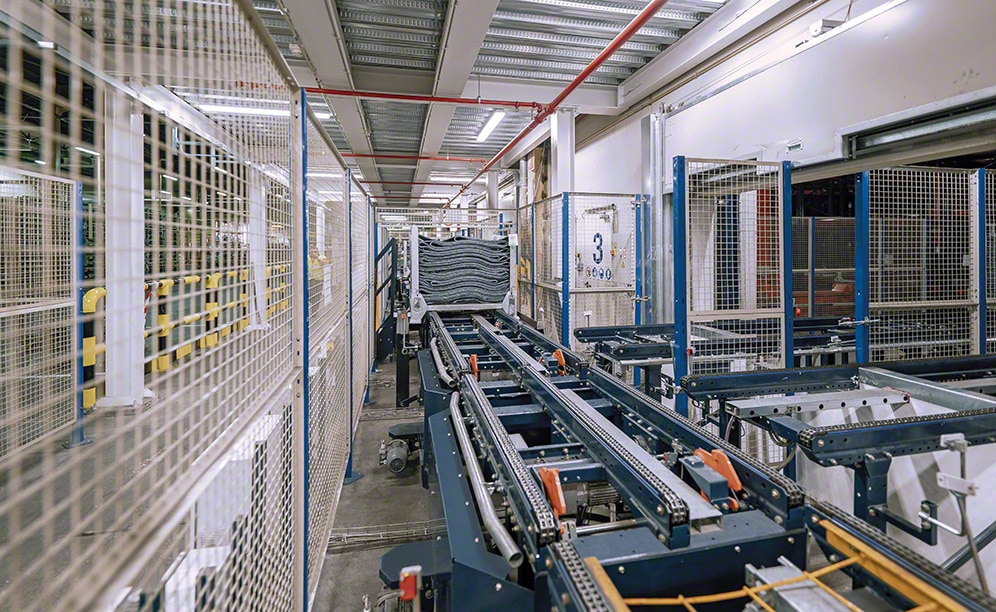 Automated rack-supported warehouse of Michelin in Vitoria integrated manufacturing