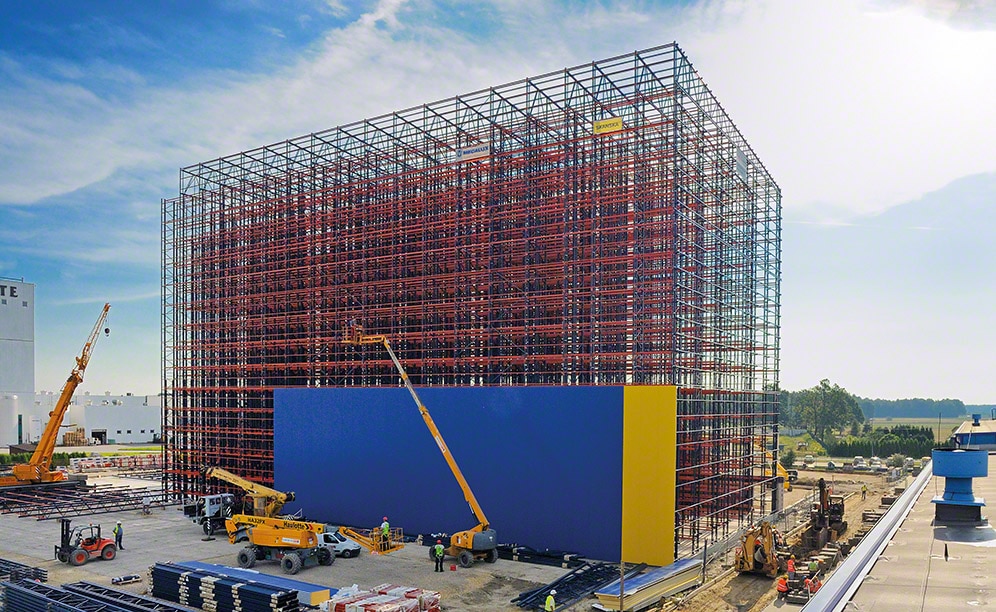 The automated rack supported warehouse of the Lakma chemicals company in Poland