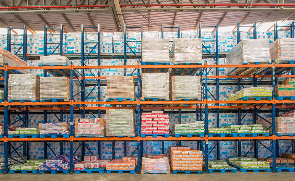 These racks are typified by their versatility in accommodating pallets of different sizes and turnovers, and for providing direct access to goods