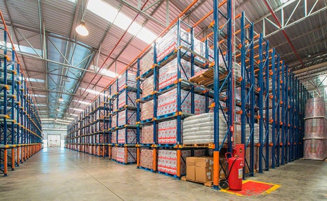 Three warehousing systems classify the merchandise of dairy producer Bela Vista according to turnover in its Minas Gerais (Brazil) distribution centre Three warehousing systems classify the merchandise of dairy producer Bela Vista according to turnover in its Minas Gerais (Brazil) distribution centre