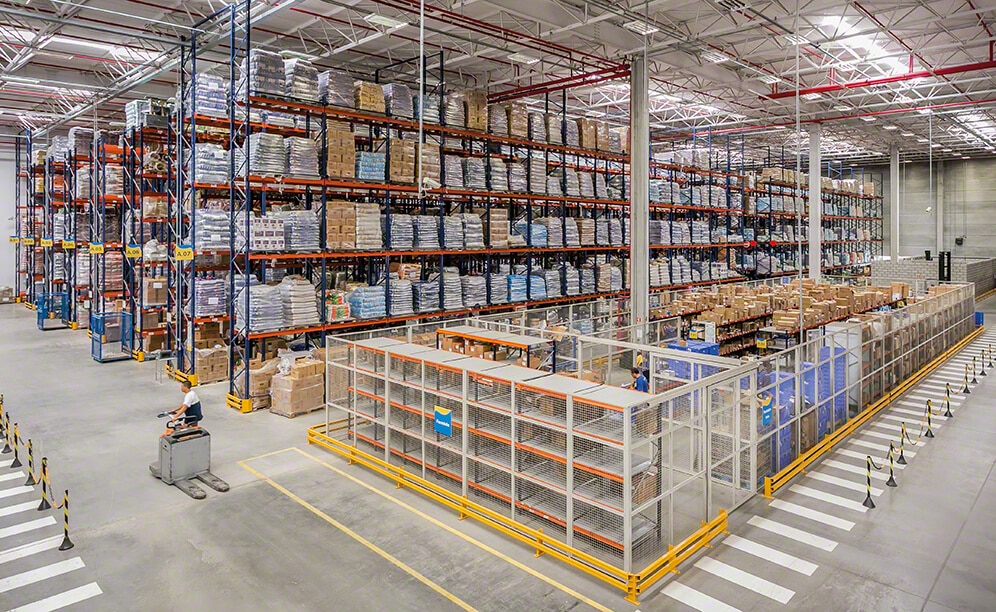 The Petz warehouse in São Paulo is capable of housing more than 5,700 pallets of 39
