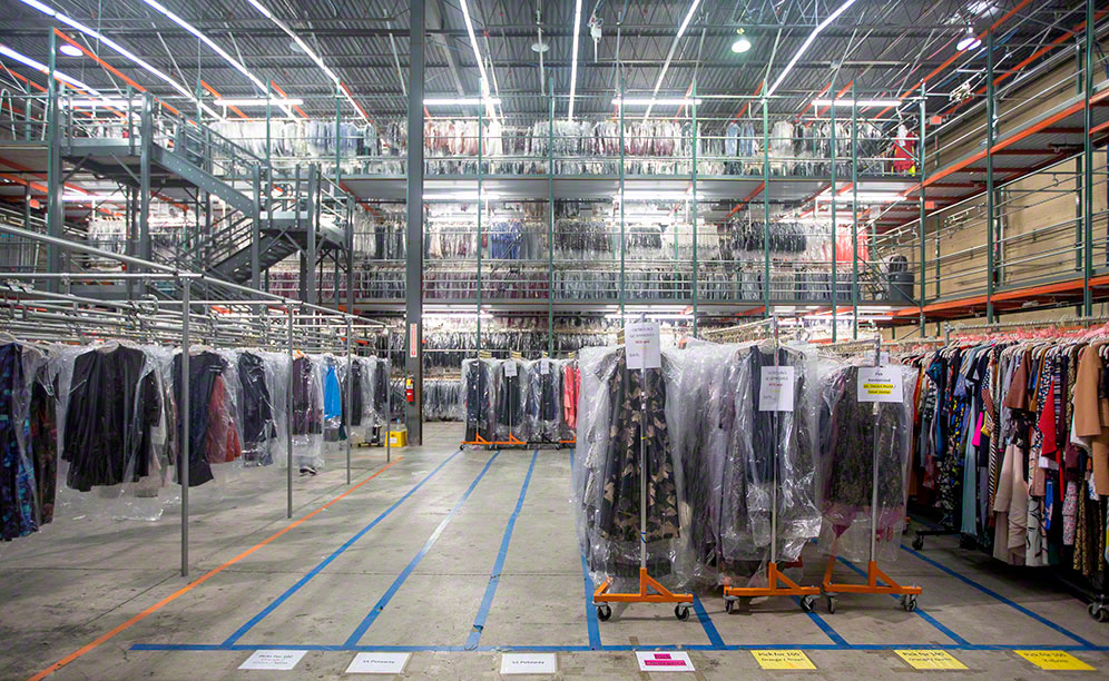 Dressed for success: Interlake Mecalux, ABCO Systems equip Rent the Runway with storage for garments Dressed for success: Interlake Mecalux, ABCO Systems equip Rent the Runway with storage for garments