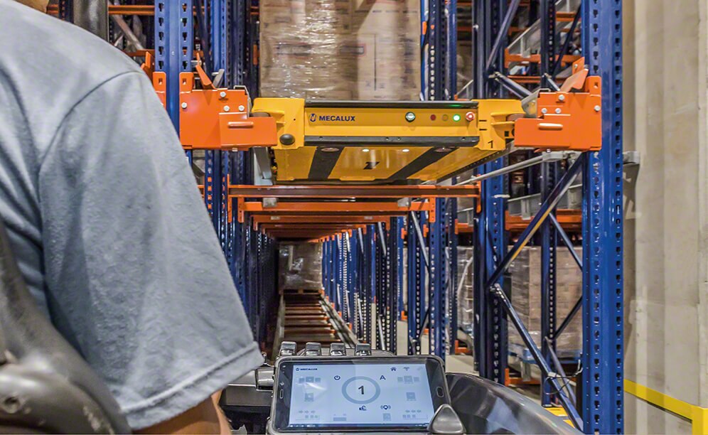 Selmi has automated product management with the Pallet Shuttle system