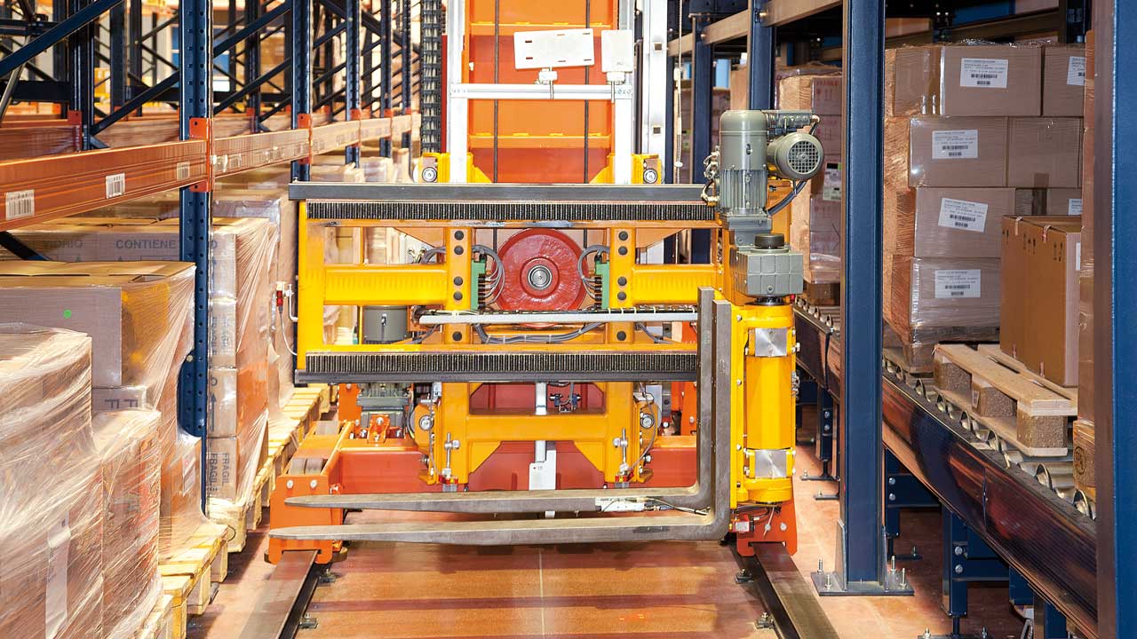 Mecalux keeps the logistics operator Disalfarm in action Mecalux继续与物流运营商Disalfarm合作