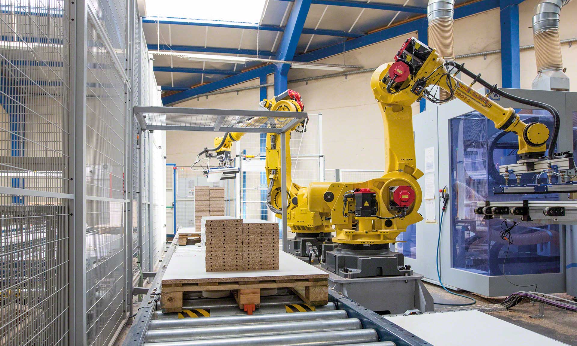 Picking robots for automated order processing
