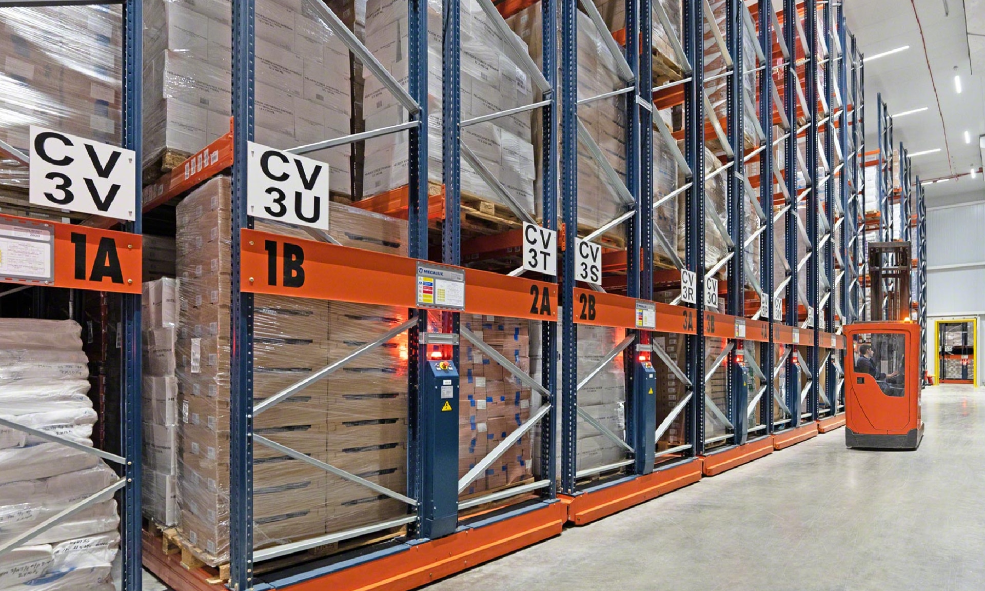 More efficient warehouse for a leader in frozen food transportation