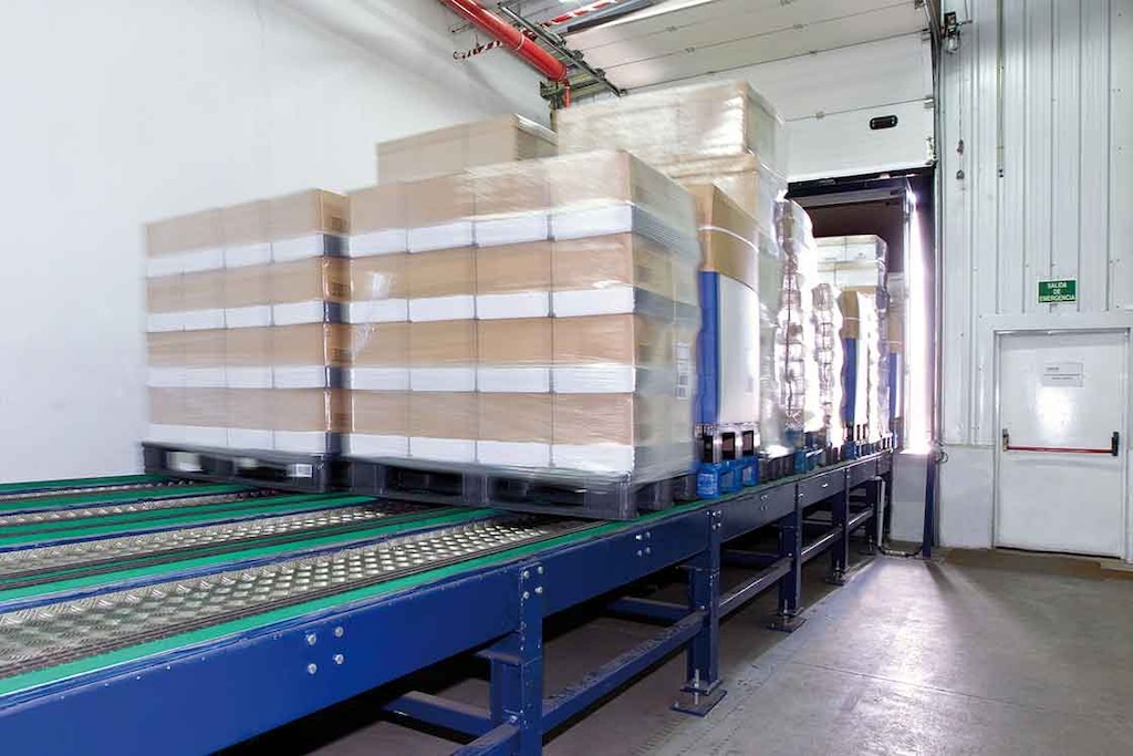 Automatic loading platforms speed up the entire goods dispatch process