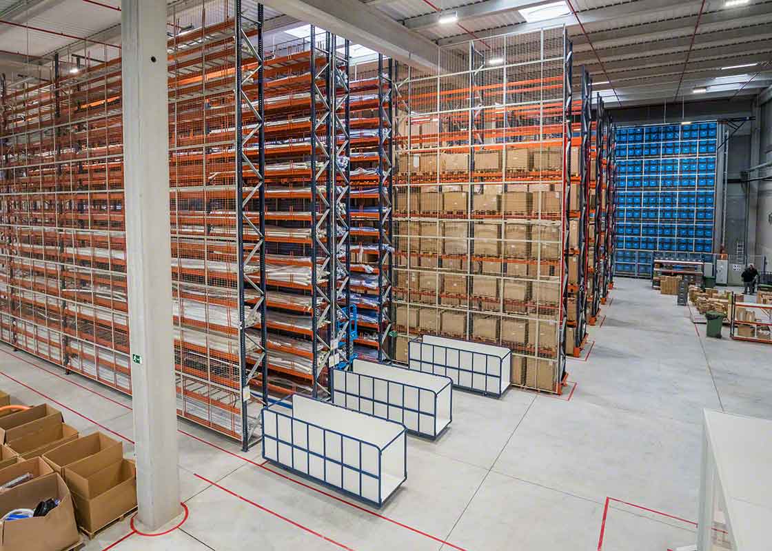 Overstock produced by the bullwhip effect can jeopardize an installation’s storage capacity