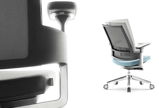 Forma 5: Just-in-time furniture production