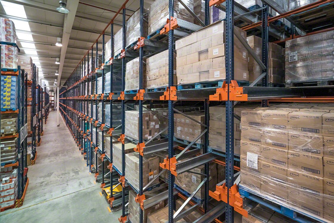 High-density racking for A SKUs at the Marvimundo warehouse