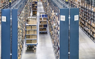 Autonomous mobile robots: warehouse applications and uses Autonomous mobile robots: warehouse applications and uses