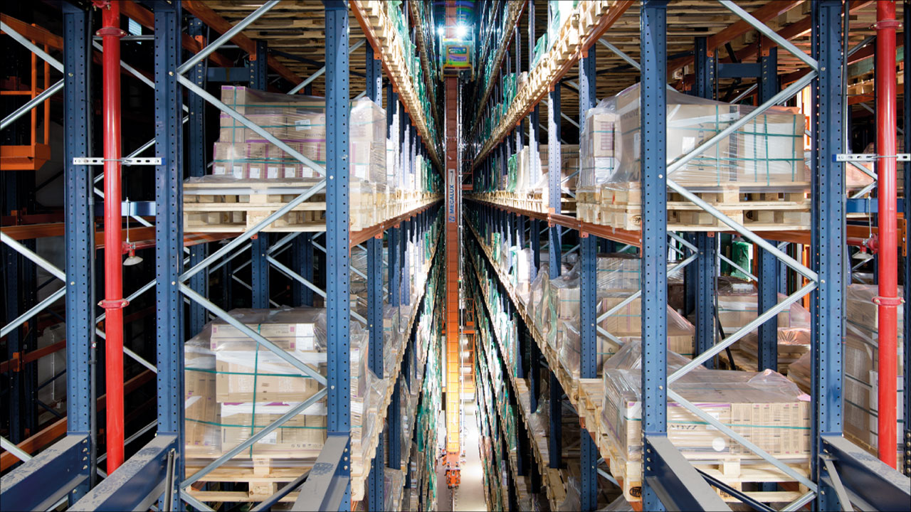 Automated rack supported warehouse of Ceramika Paradyż