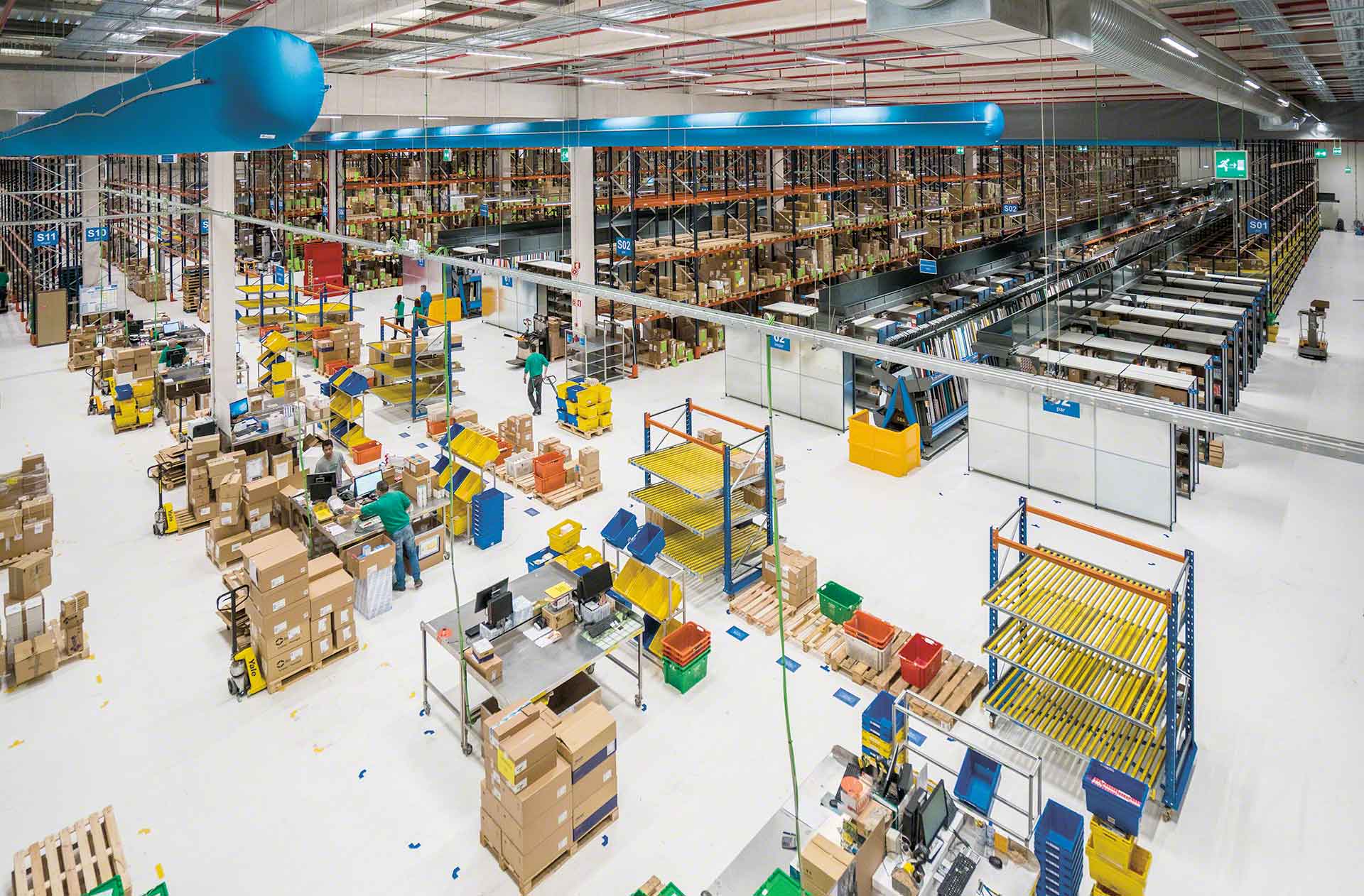 Picking and packing: differences in logistics - Interlake ...