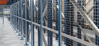 Safety partitioning marks off the 4-Way Pallet Shuttle’s operation area