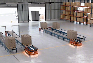 Autonomous mobile robots intervene in order shipping