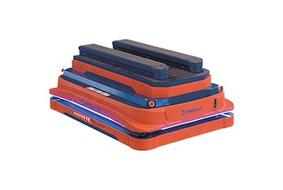 The AMR 1500 with a lifting platform can move loads to platforms or conveyors