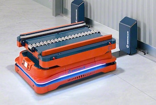 The fleet management software organizes AMR battery charging
