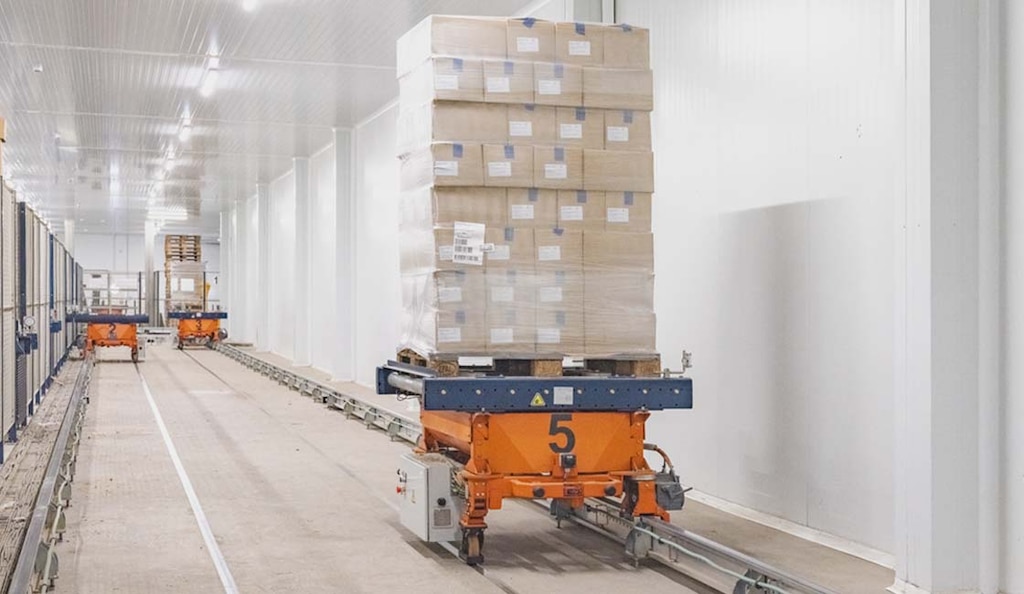 Automated order picking relies on material handling equipment such as floor-mounted electric monorail systems