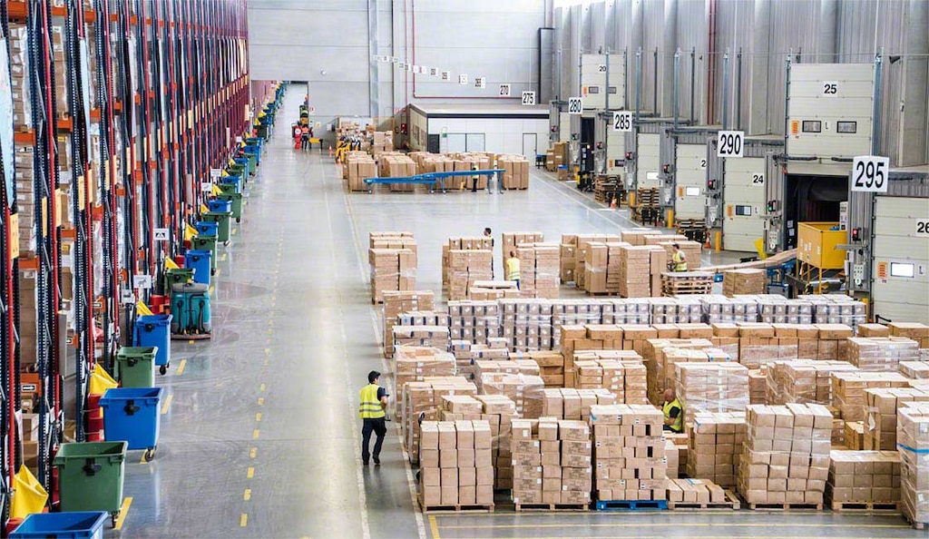 Capillary distribution begins with the receipt of products at intermediate warehouses