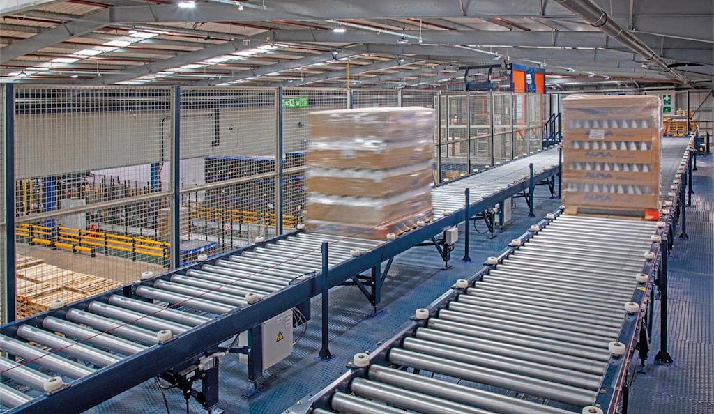 To reduce its carbon footprint, ALPLA has eliminated manual transport between the warehouse and production lines