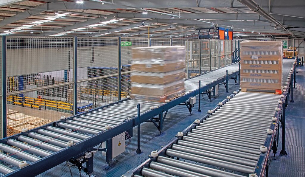 To reduce its carbon footprint, ALPLA has eliminated manual transport between the warehouse and production lines