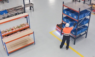 Case picking to speed up order fulfillment