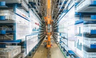 A data flywheel transforms warehouse data into continuous operational improvement