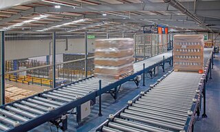 Distribution logistics: Definition, optimization, and main models Distribution logistics: Definition, optimization, and main models